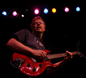 Jamie Plays Guitar Synthesizer