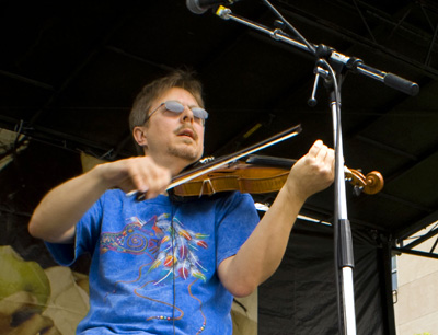 Jamie Krutz in concert.